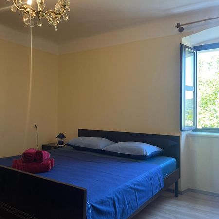 Crveni Apartman Cres Dış mekan fotoğraf