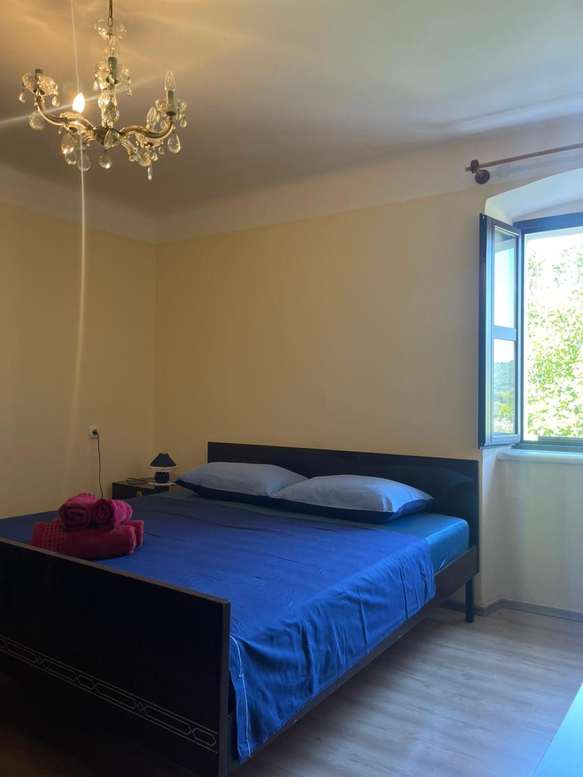 Crveni Apartman Cres Dış mekan fotoğraf