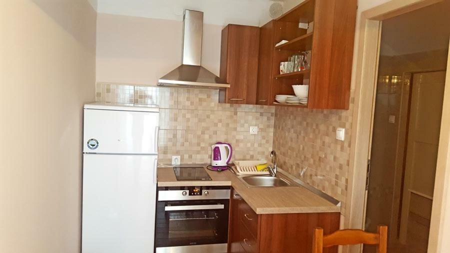 Crveni Apartman Cres Dış mekan fotoğraf